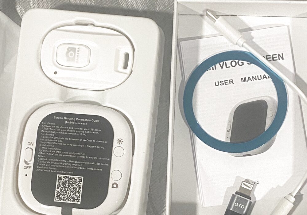 Garantía Mini Vlog Screen: paquete con todos los accesorios